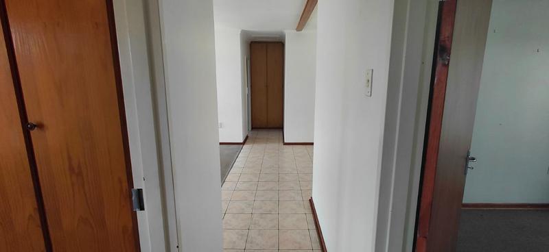 3 Bedroom Property for Sale in Langenhovenpark Free State